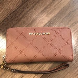 Michael Kors Dusty Rose Zip Wallet